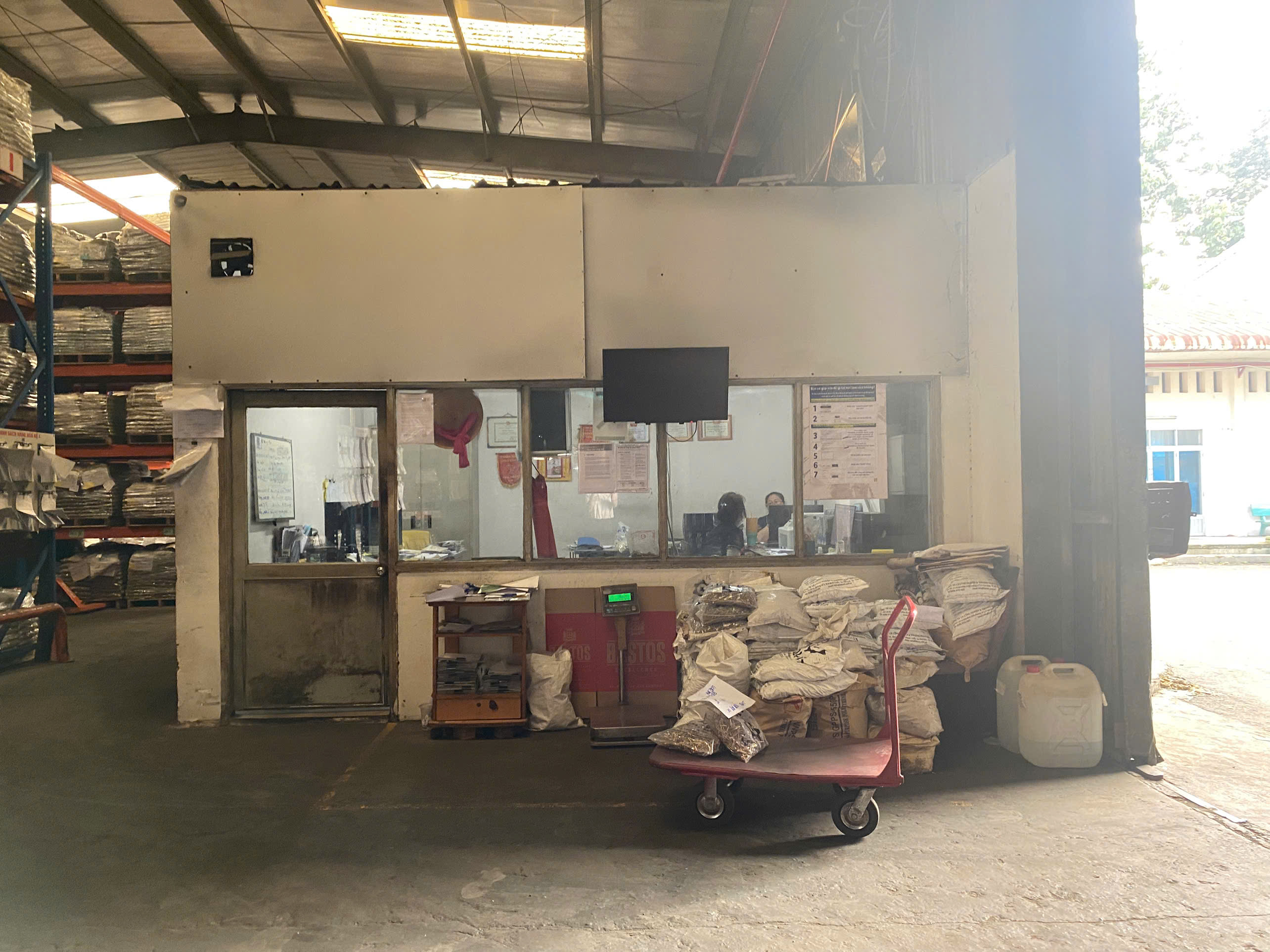 Office area 3.jpg